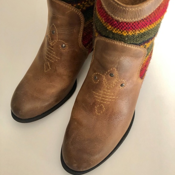 NWOT, Born Moe3 Western Boots - Picture 13 of 13